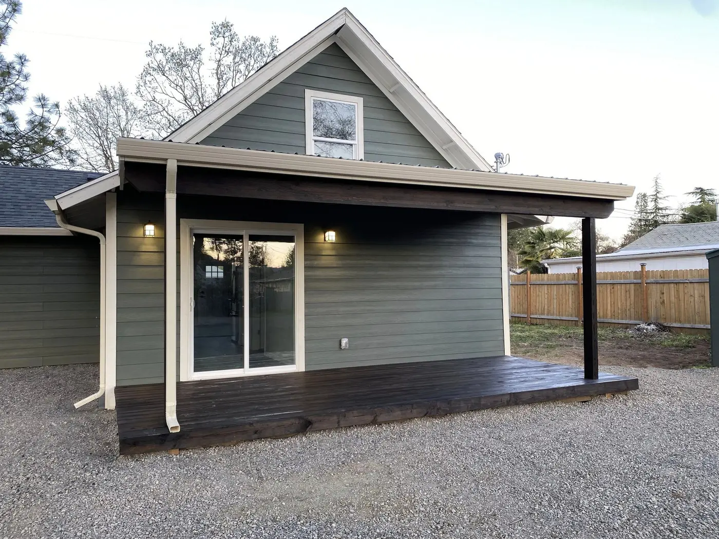 02 Modern Grey Siding